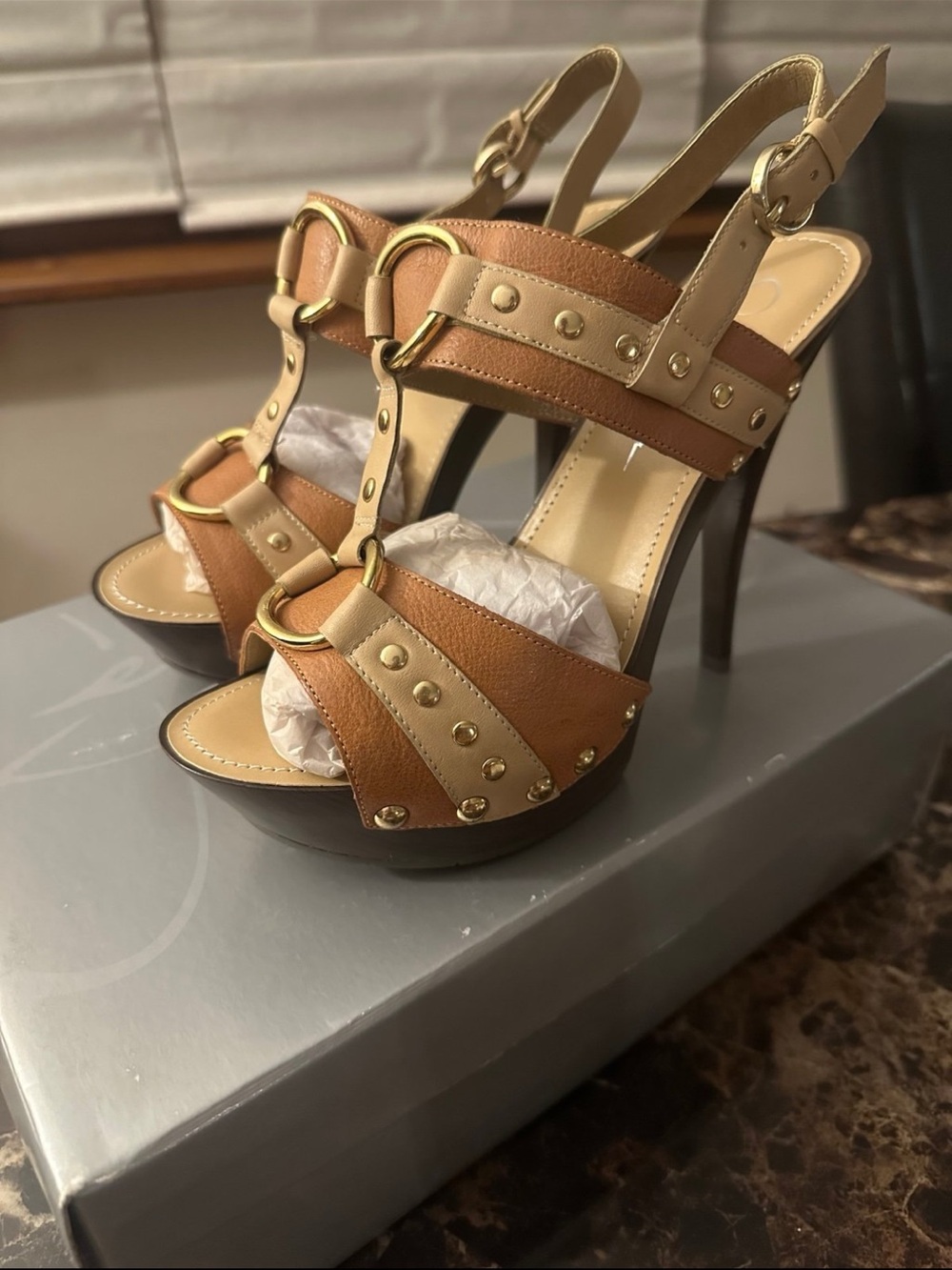 Brand new Jessica Simpson platform sandal heels Georgina in cognac size 7 M